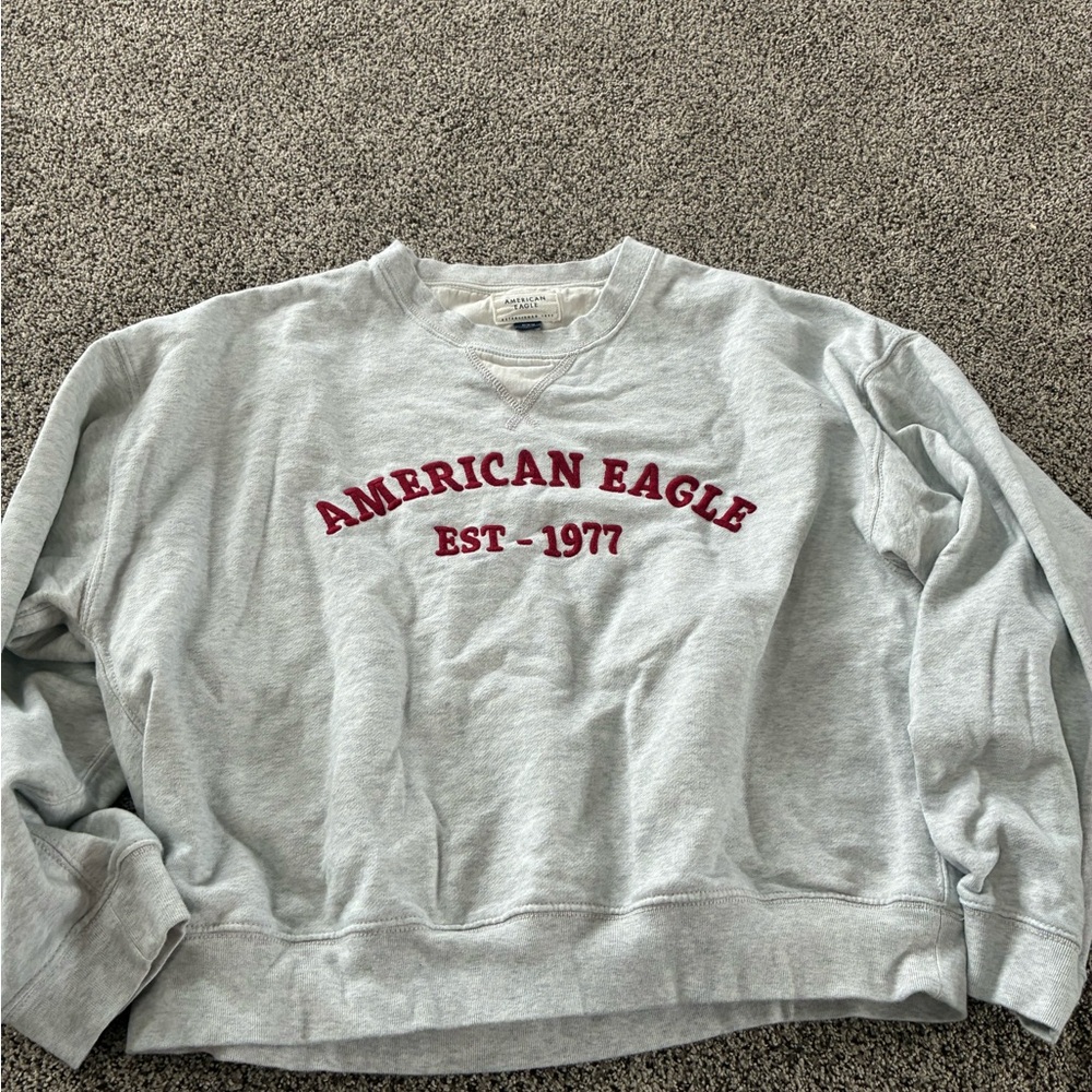 American Eagle Light Gray Pullover